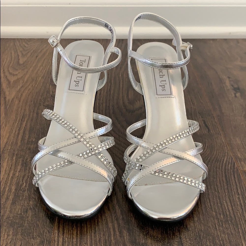 New! Touch Ups Jaime Sandals, 8M, Silver